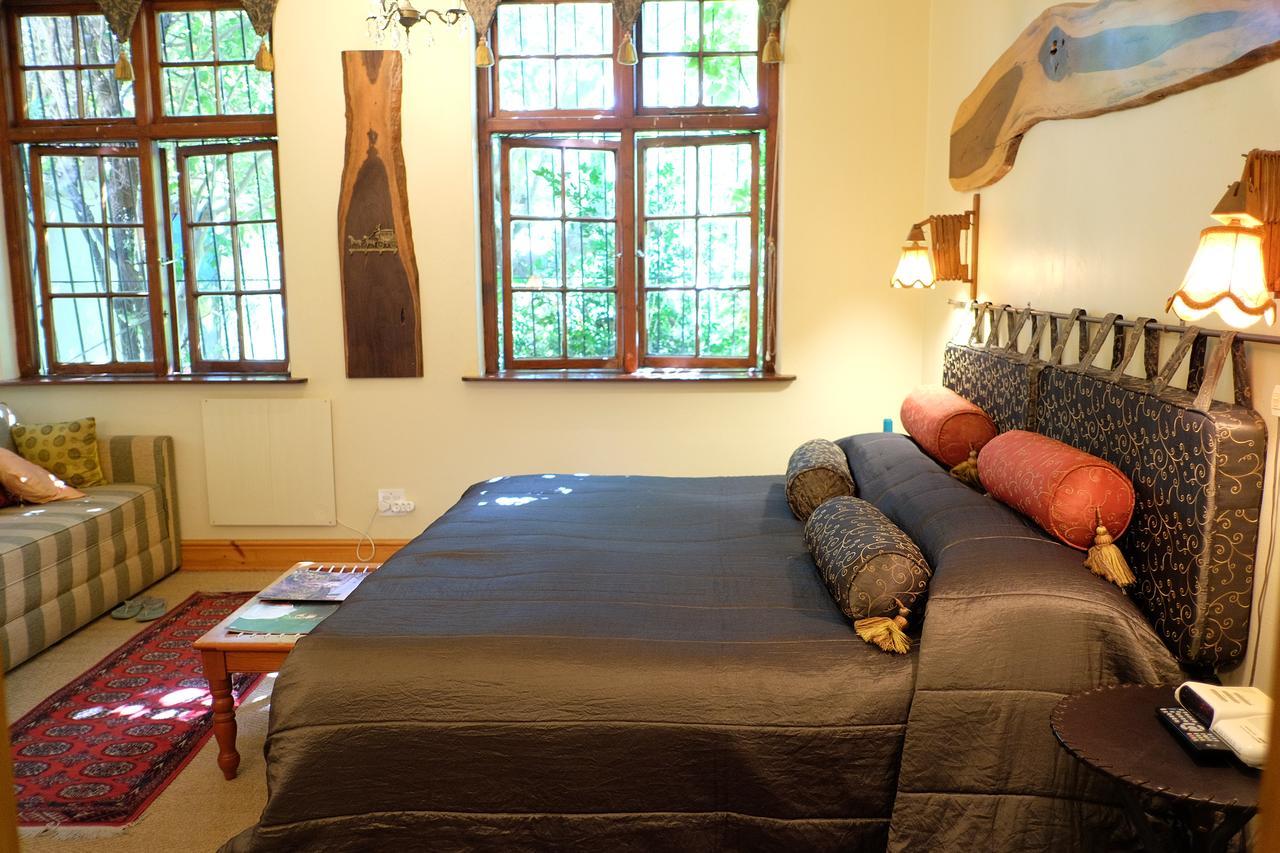 Jambo Guest House Cape Town Exterior photo